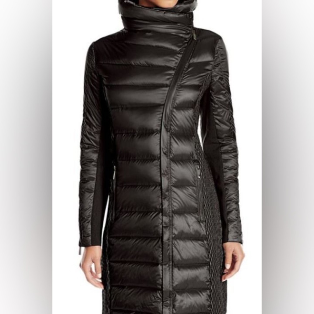 ✨Host pick✨ BCBGMaxAzria Quilted Black Puffer Jacket